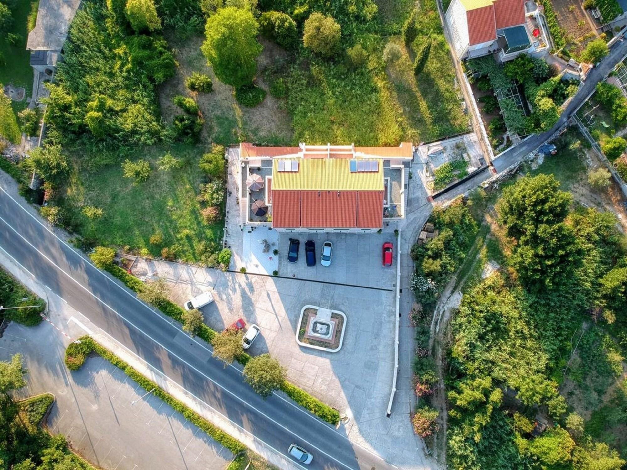 Apartments Dubelj Komolac Exterior foto
