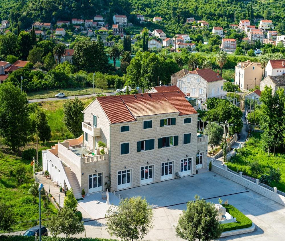 Apartments Dubelj Komolac Exterior foto